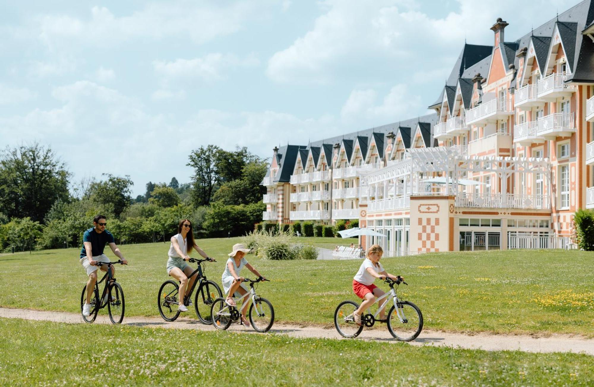 B'O リゾート＆スパ Bagnoles de l'Orne Normandie エクステリア 写真