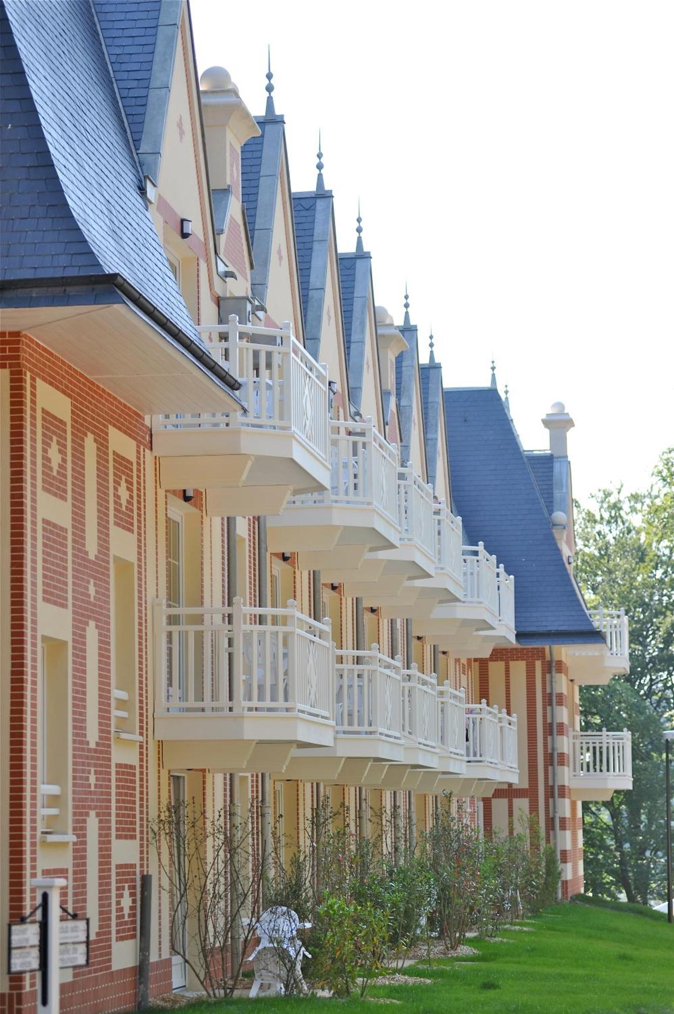 B'O リゾート＆スパ Bagnoles de l'Orne Normandie エクステリア 写真